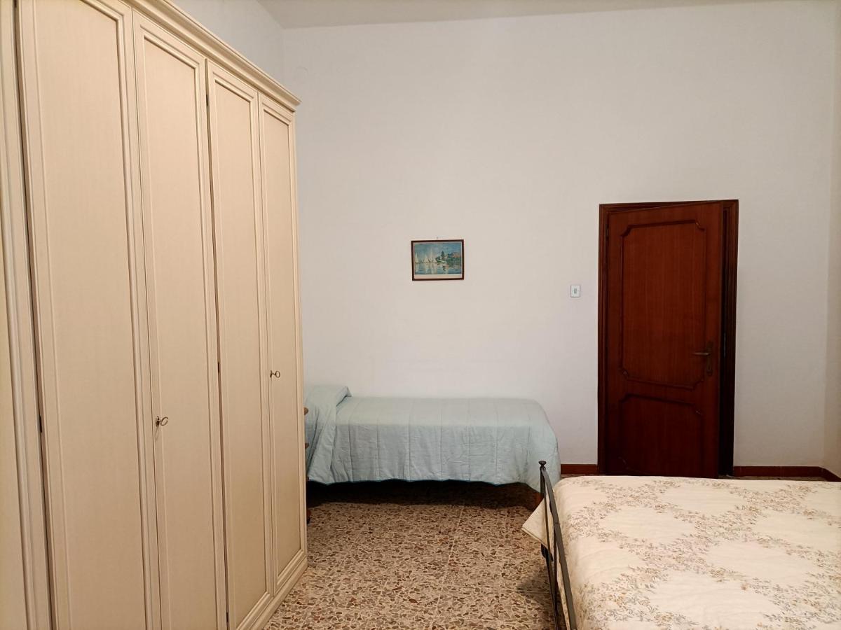 Antica Casa Ceccardi Apartment Livorno Luaran gambar