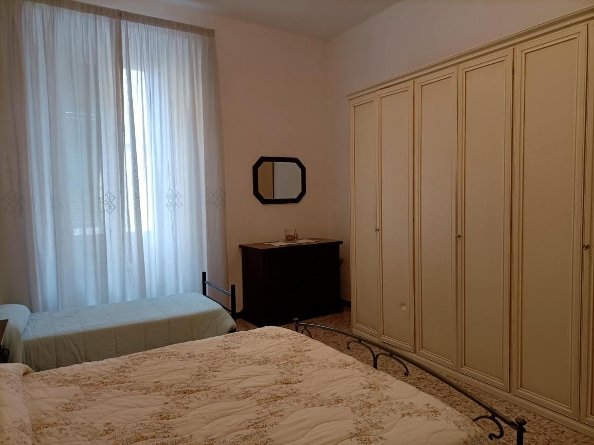 Antica Casa Ceccardi Apartment Livorno Luaran gambar